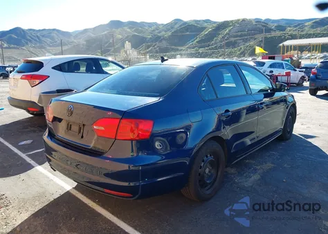 2014 Volkswagen Jetta 1.8T Se z USA, uszkodzony, nr VIN 3VWD17AJXEM425614